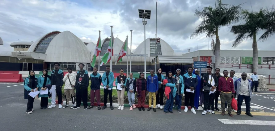 11th and 13th-grade students to Addis Ababa